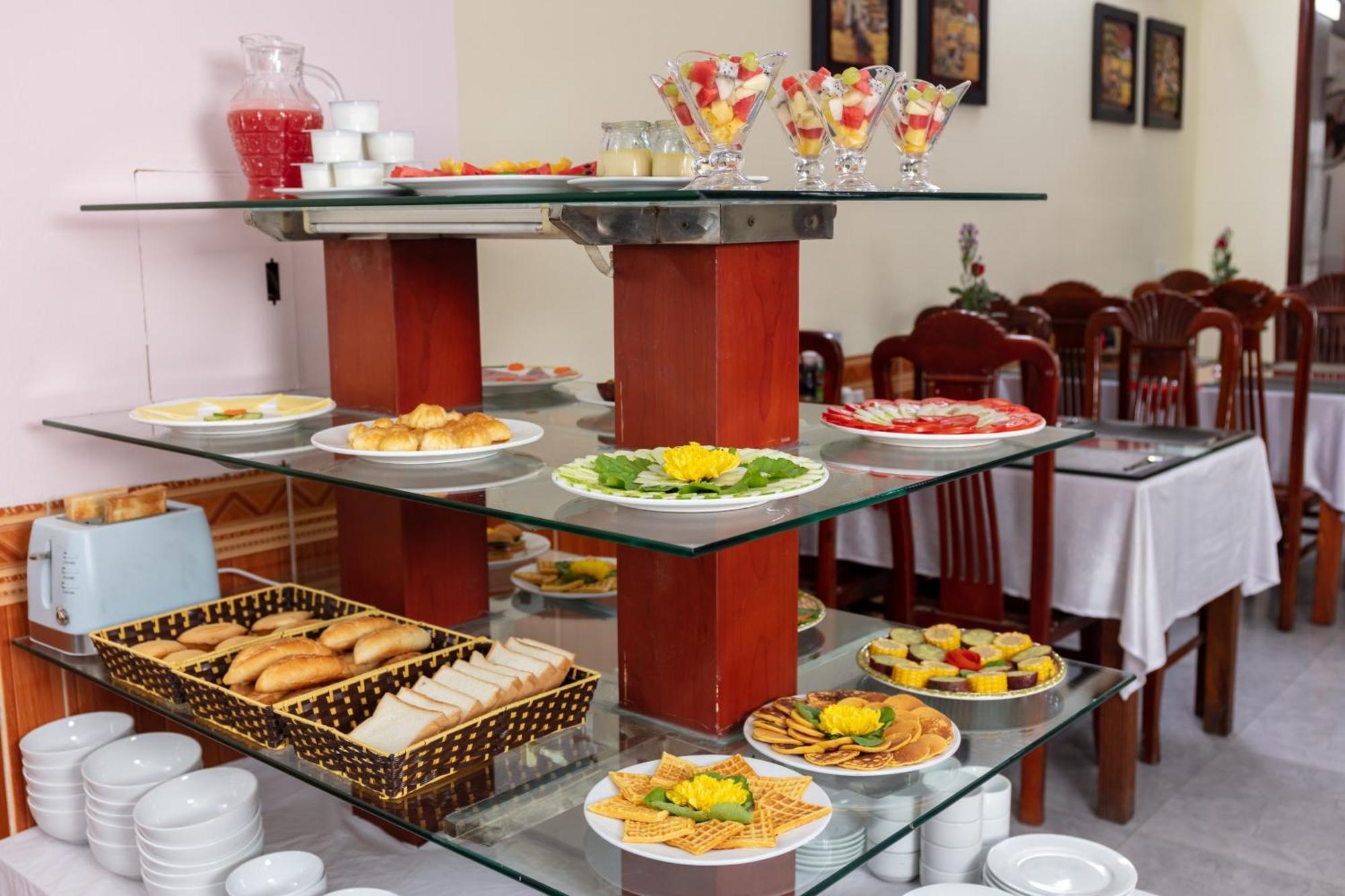 Viet Village Airport Hotel & Restaurants 하노이 외부 사진