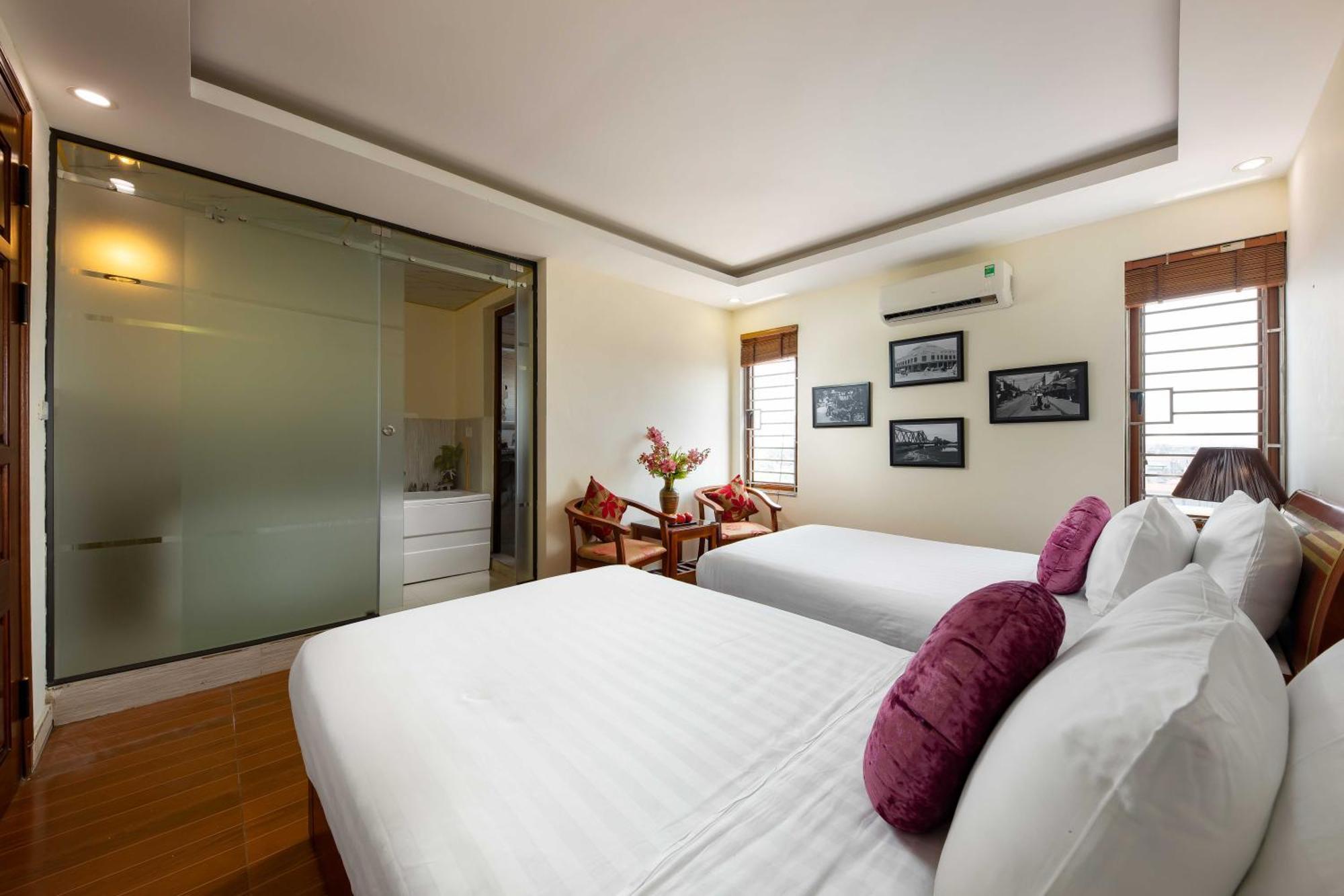 Viet Village Airport Hotel & Restaurants 하노이 외부 사진